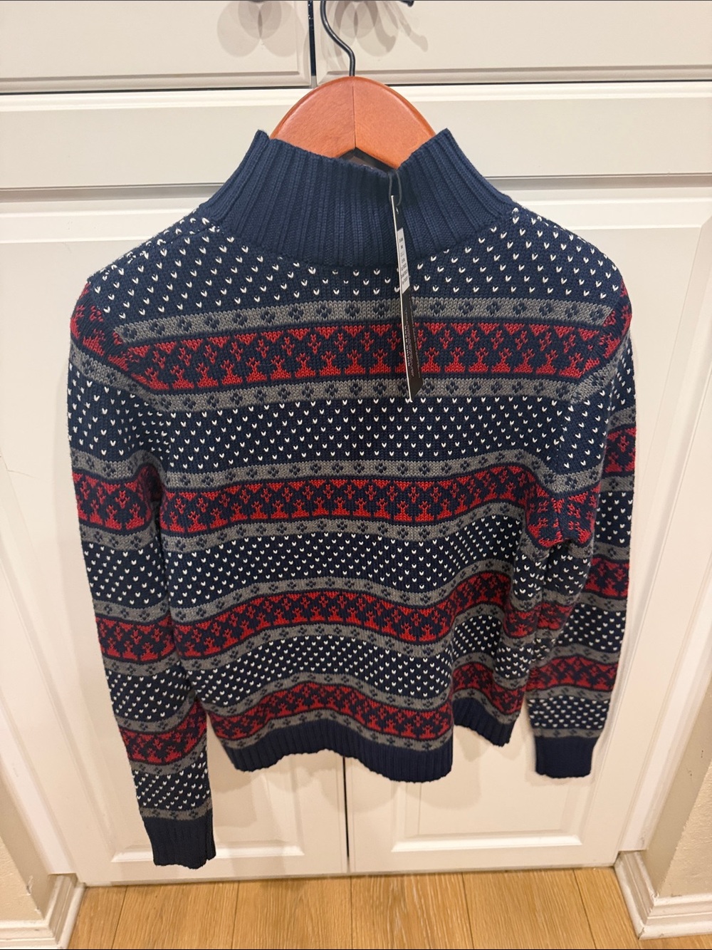 Alp N Rock Navy Turtleneck Fair Isle Sweater with Red and White Snowflake - Picture 5 of 5